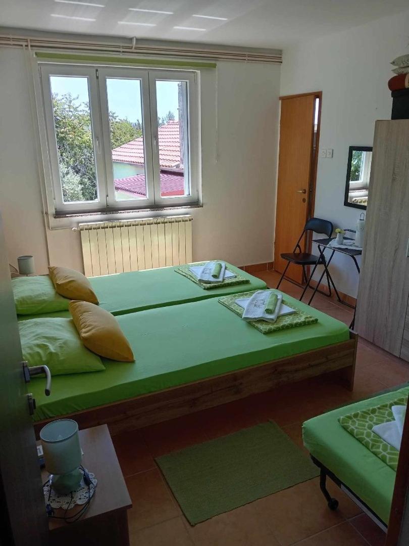 Apartments And Rooms By The Sea Martinscica, Cres - 23980 Екстериор снимка