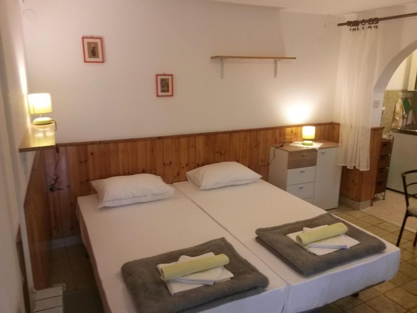 Apartments And Rooms By The Sea Martinscica, Cres - 23980 Екстериор снимка