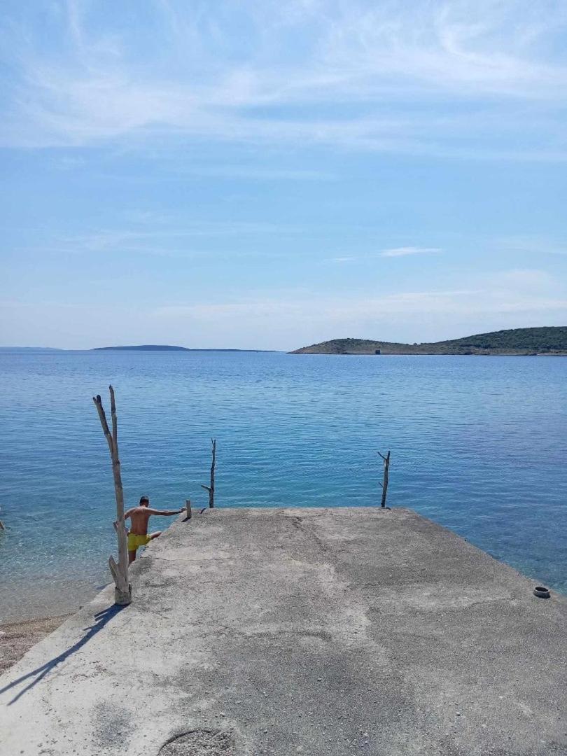Apartments And Rooms By The Sea Martinscica, Cres - 23980 Екстериор снимка