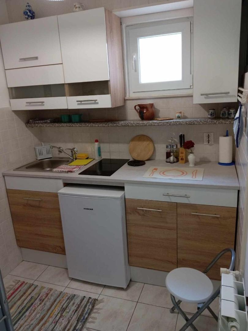 Apartments And Rooms By The Sea Martinscica, Cres - 23980 Екстериор снимка